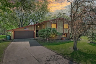 8220 Brandywine Pkwy, Brooklyn Park, MN 55444