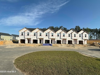 222 Crab Claw Spit Ln, Jacksonville, NC 28546