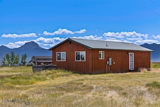 30 Hayfield Loop Trail, Ennis, MT 59729