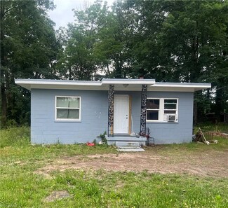 1604 Boundary Ave, High Point, NC 27260