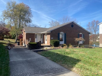 5569 Goldcrest Dr, Cincinnati, OH 45238