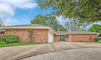 4032 Aragon Dr, Fort Worth, TX 76133