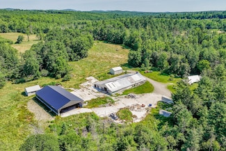 672 & 700 Brooks Rd, Knox, ME 04986
