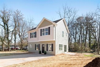 2916 Burgess Dr, Charlotte, NC 28208