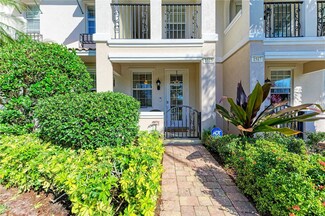 1515 Napoli Dr E, Sarasota, FL 34232