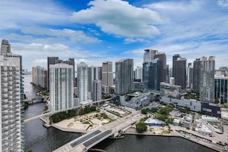 90 SW 3rd St Unit 4103, Miami, FL 33130