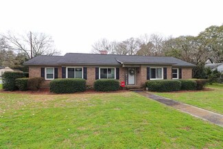 148 S 3rd St, Cochran, GA 31014