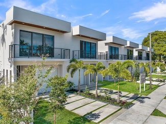 920 NE 17th Ave, Fort Lauderdale, FL 33304