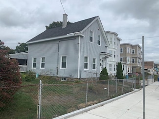 101 Osgood St Unit 105, Lawrence, MA 01843