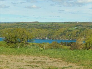 9558 Middle Rd, Hammondsport, NY 14840