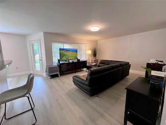 2400 NW 33rd St Unit 1108, Oakland Park, FL 33309