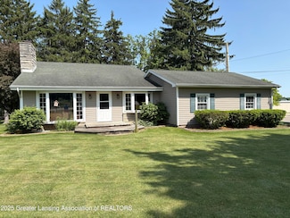 1064 W Shepherd St, Charlotte, MI 48813