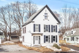 33 Harrison Ave, Gardiner, ME 04345