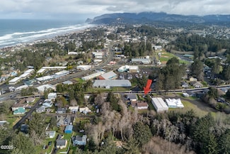 2022 NE 21st St, Lincoln City, OR 97367