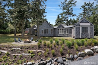 16 Bayshore Rd, Friday Harbor, WA 98250