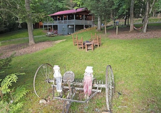 171 Laurel Crossing, Blue Ridge, GA 30513