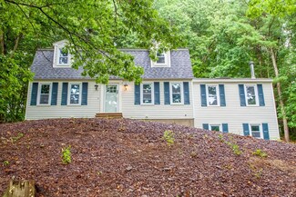33 Rock Rd, Tyngsboro, MA 01879