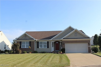 4777 Helmsworth Dr NE, Canton, OH 44714