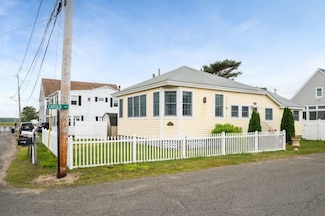 1 Carter Ave, Salisbury, MA 01952