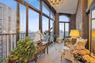 1235 Yale Place Unit 1701, Minneapolis, MN 55403