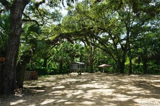 6850 E Channel Dr, Hernando, FL 34442