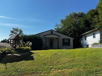2312 Oak St, Saint Joseph, MO 64503