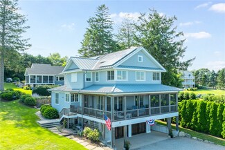 41 Conanicut Rd, Narragansett, RI 02882