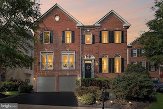 7234 Rita Gray Loop, Alexandria, VA 22315