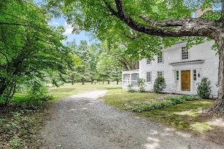 573 Longley Rd, Groton, MA 01450