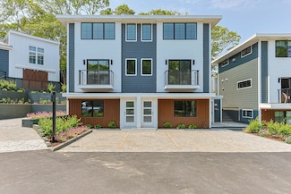 50 Nelson Ave Unit 4, Provincetown, MA 02657
