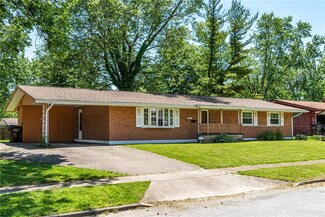 620 Mapleside Dr, Dayton, OH 45426