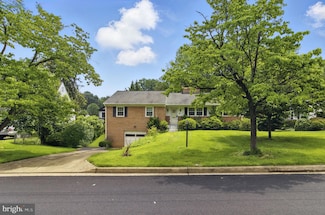6178 Hardy Dr, McLean, VA 22101