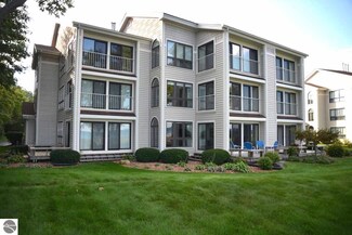 9200 N Bayshore Dr Unit 5, Elk Rapids, MI 49629