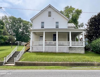 201 W 5th Ave, Everett, PA 15537