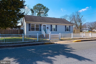 402 W 6th St, Laurel, DE 19956