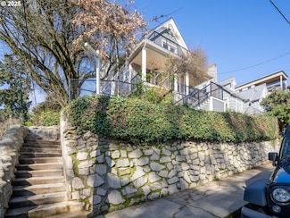 4643 S Water Ave, Portland, OR 97239