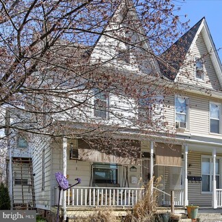 96 Shell St, Harrisburg, PA 17109