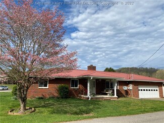 128 Nathan Ave, Madison, WV 25130