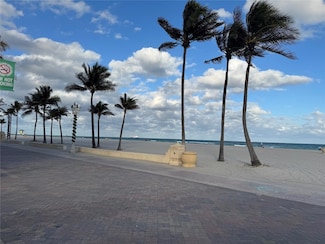 323 Monroe St, Hollywood, FL 33019