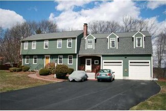 3 Moore Rd, Hopedale, MA 01747