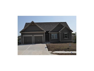 11923 N Tracy St, Kansas City, MO 64155