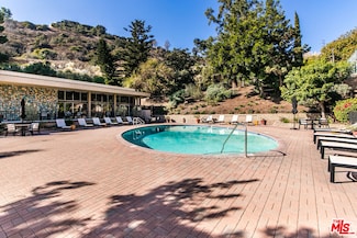 6716 Hillpark Dr Unit 406, Los Angeles, CA 90068