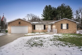 1005 N Glenwood St, Hastings, MI 49058