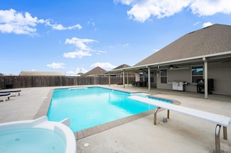 14013 Oakwilde Dr, Denham Springs, LA 70706