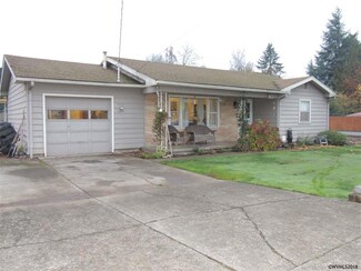 915 E Marquam St, Mount Angel, OR 97362