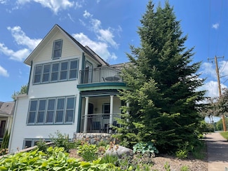 36 (#6) N 2nd St Unit 6, Bayfield, WI 54814