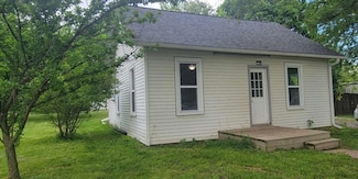 320 E Oak St, Cowgill, MO 64637