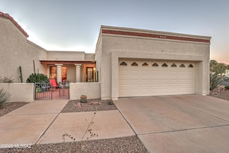 9825 N Calle Loma Linda, Tucson, AZ 85737
