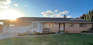 722 Staheli Dr, Washington, UT 84780