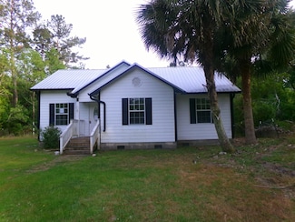 53 Greenleaf Ln, Crawfordville, FL 32327